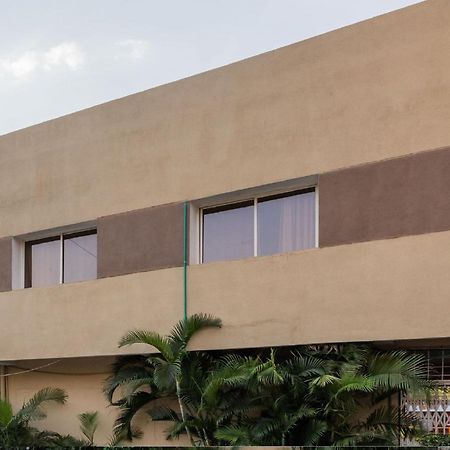 آغْرا Oyo 72937 Hotel Tyagraj المظهر الخارجي الصورة
