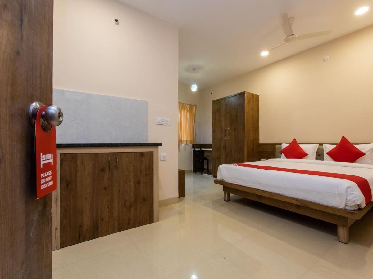 آغْرا Oyo 72937 Hotel Tyagraj المظهر الخارجي الصورة