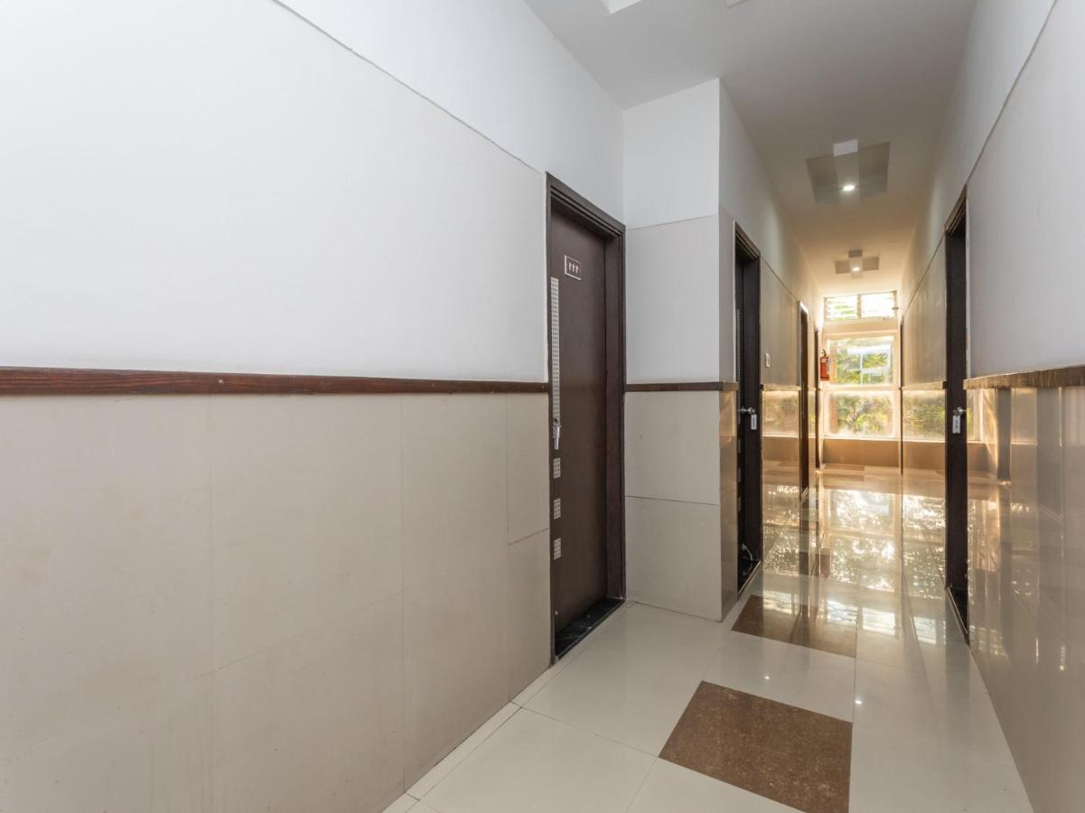 آغْرا Oyo 72937 Hotel Tyagraj المظهر الخارجي الصورة